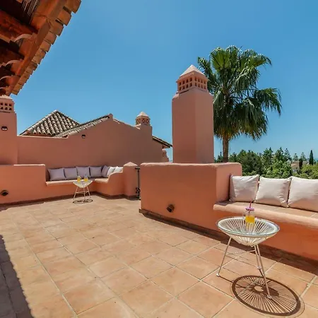 El Calvario Villa *